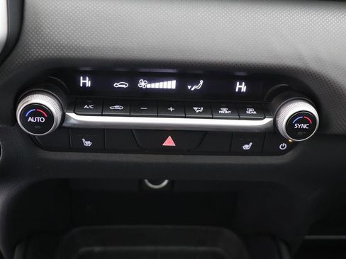 Used 2025 MAZDA CX-50 AWD 2.5 S w/ Premium Package image 23