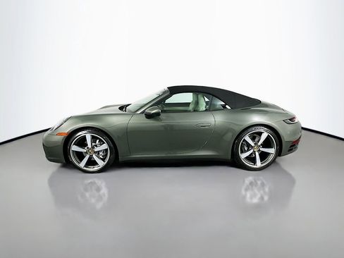 Used 2022 Porsche 911 Carrera image 2