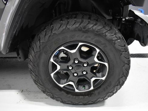 Used 2023 Jeep Wrangler Unlimited Rubicon 4xe w/ Safety Group image 10