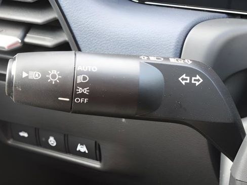 New 2026 Nissan Sentra SL FWD image 27
