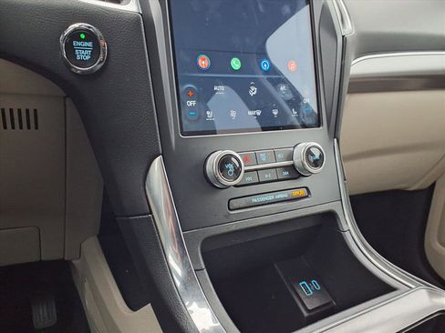 Certified 2024 Ford Edge Titanium image 15