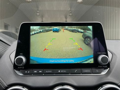 Used 2025 Nissan Sentra SV image 22