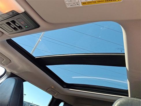 Used 2024 Mitsubishi Outlander SE image 15