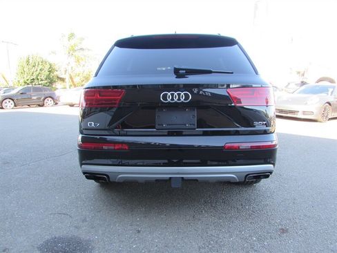 Used 2017 Audi Q7 3.0T Prestige w/ Prestige Package AWD/4WD image 7