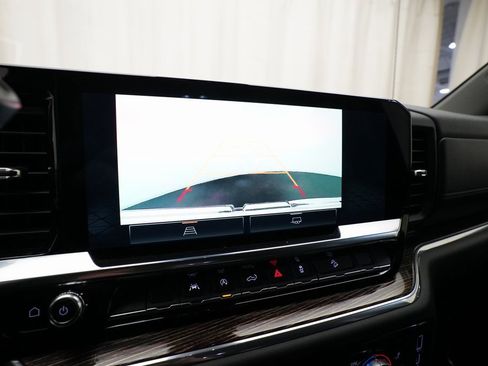 Used 2024 GMC Sierra 1500 Elevation image 19