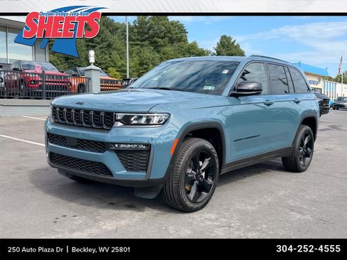 New 2026 Jeep Grand Cherokee Limited w/ Limited Altitude Package AWD/4WD image 1
