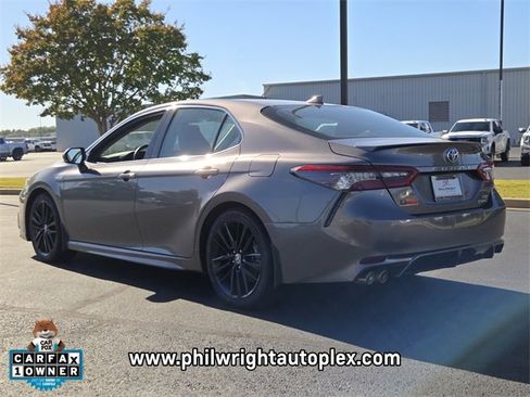 Used 2021 Toyota Camry XSE w/ Cold Weather Package image 5