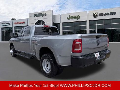 Used 2024 RAM 3500 Tradesman AWD/4WD image 5