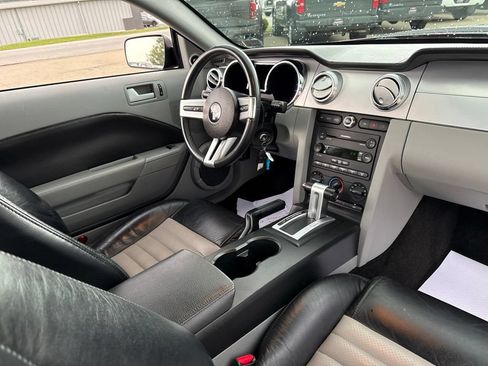Used 2007 Ford Mustang GT Premium RWD image 6