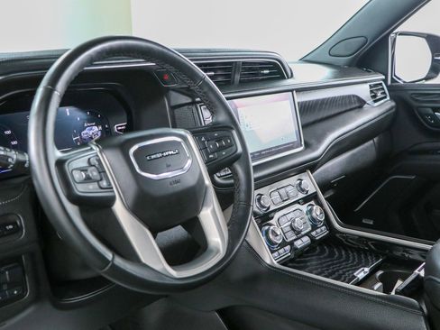 Used 2023 GMC Yukon Denali AWD/4WD image 26