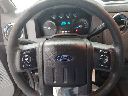 Used 2014 Ford F350 XLT w/ Snow Plow Prep Package AWD/4WD image 9