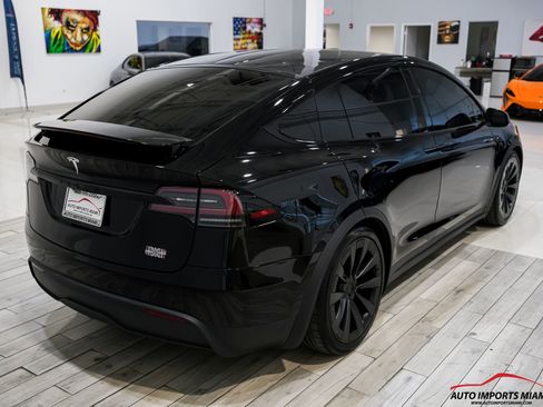 Used 2022 Tesla Model X Plaid image 23