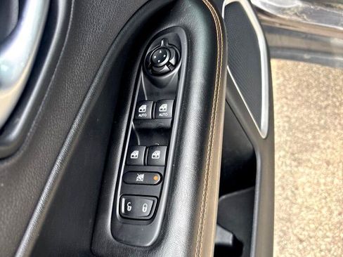 Used 2020 Jeep Compass Limited image 13