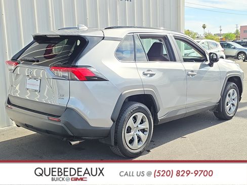 Used 2021 Toyota RAV4 LE w/ Carpet Mat Package (TMS) AWD/4WD image 7