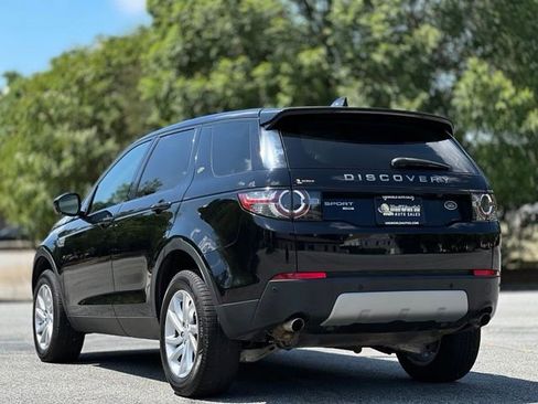 Used 2019 Land Rover Discovery Sport HSE AWD/4WD image 7