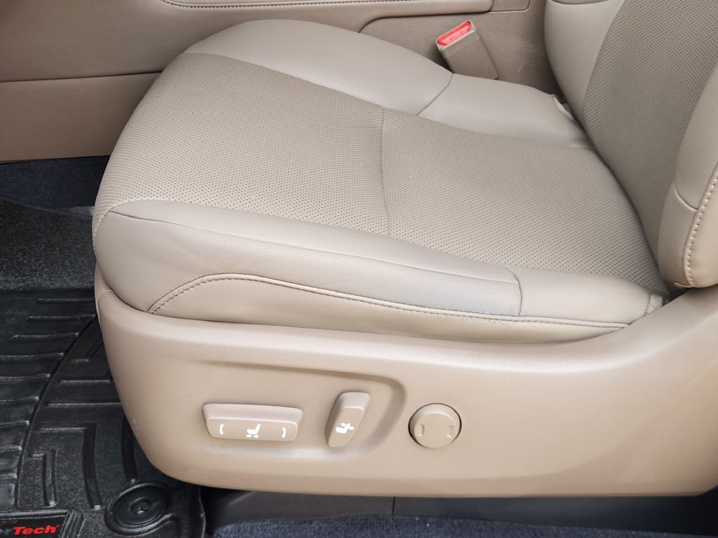 Used 2022 Lexus GX 460 Premium w/ Premium Package AWD/4WD image 23