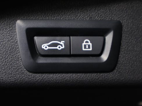 Used 2023 BMW X5 xDrive40i w/ M Sport Package image 21