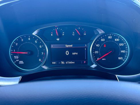 Used 2023 Chevrolet Traverse LT image 45