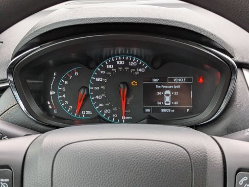 Used 2021 Chevrolet Trax LT AWD/4WD image 15