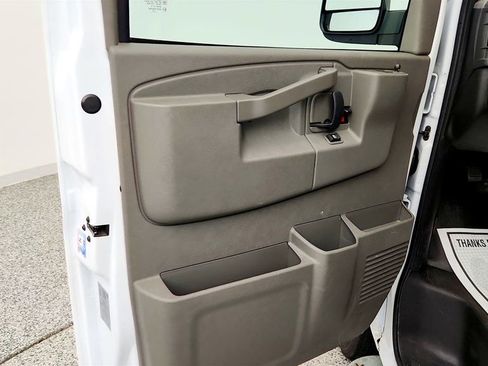 Used 2025 Chevrolet Express 2500 w/ Driver Convenience Package RWD image 10