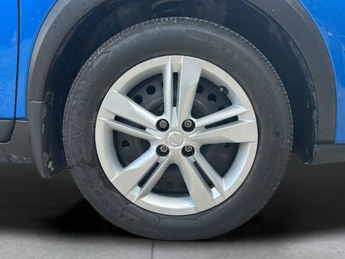 Certified 2025 Nissan Kicks Play S FWD image 30