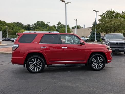 Used 2022 Toyota 4Runner Limited AWD/4WD image 9