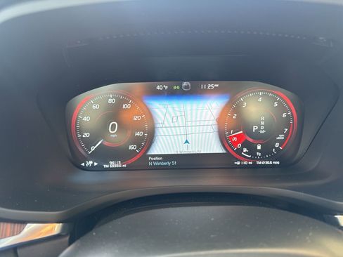 Used 2022 Volvo S60 B5 Momentum w/ Advanced Package image 10