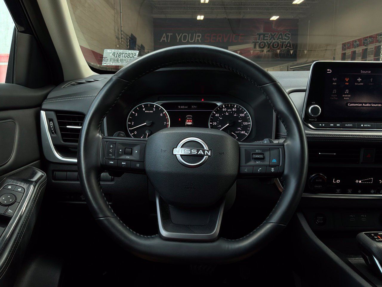 Used 2025 Nissan Rogue SV FWD image 35