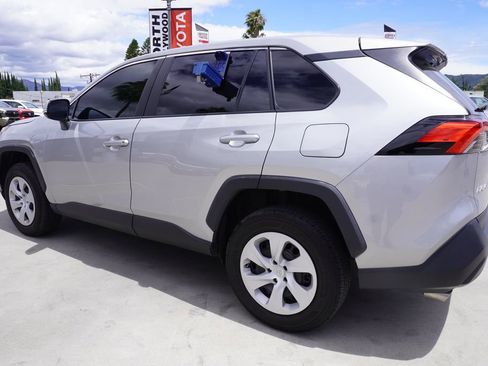 Used 2024 Toyota RAV4 LE FWD image 6