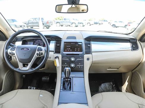 Used 2013 Ford Taurus SEL FWD image 12