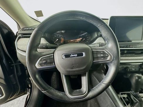 Used 2022 Jeep Compass Latitude w/ Sun and Sound Group image 14