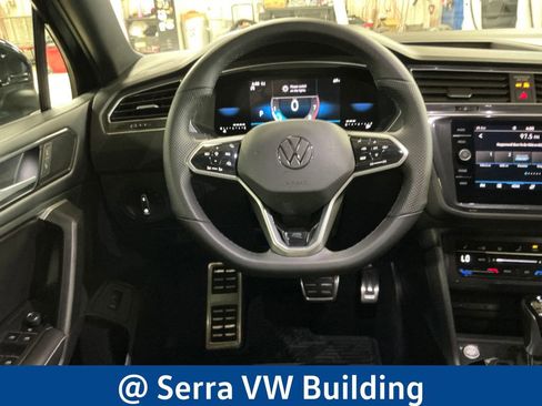 Used 2024 Volkswagen Tiguan SE R-Line AWD/4WD image 19