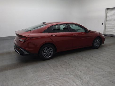 Used 2024 Hyundai Elantra SEL FWD image 10