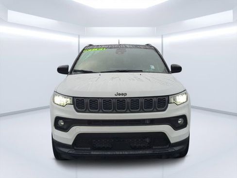 Used 2024 Jeep Compass Latitude w/ Altitude Special Edition image 8