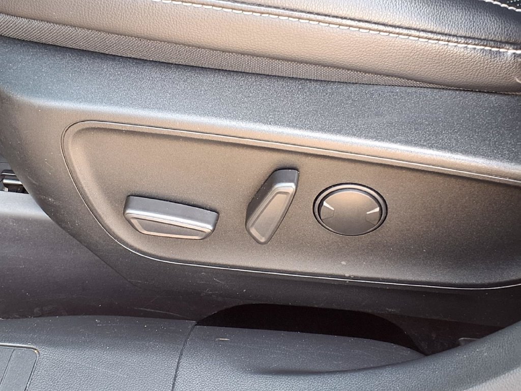 Used 2021 Ford Escape SEL FWD image 27