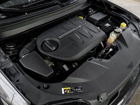 Used 2022 Jeep Cherokee Limited image 61