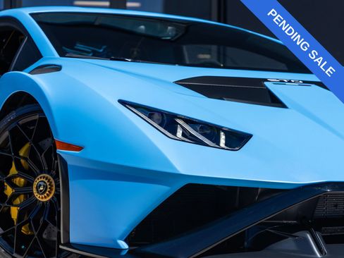Used 2024 Lamborghini Huracan STO image 29