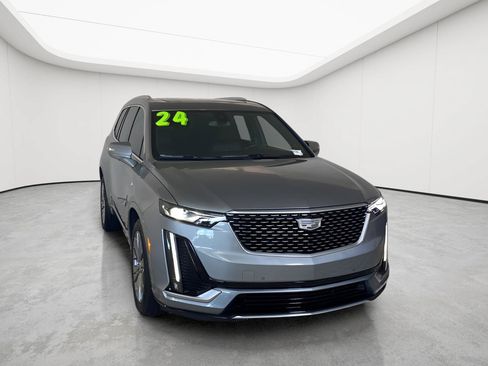 Used 2024 Cadillac XT6 Premium Luxury AWD/4WD image 3