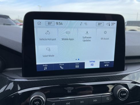 Used 2024 Ford Escape ST-Line image 18