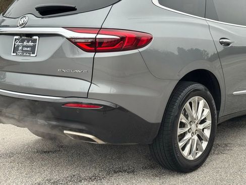 Used 2019 Buick Enclave Premium w/ Experience Buick Package image 16