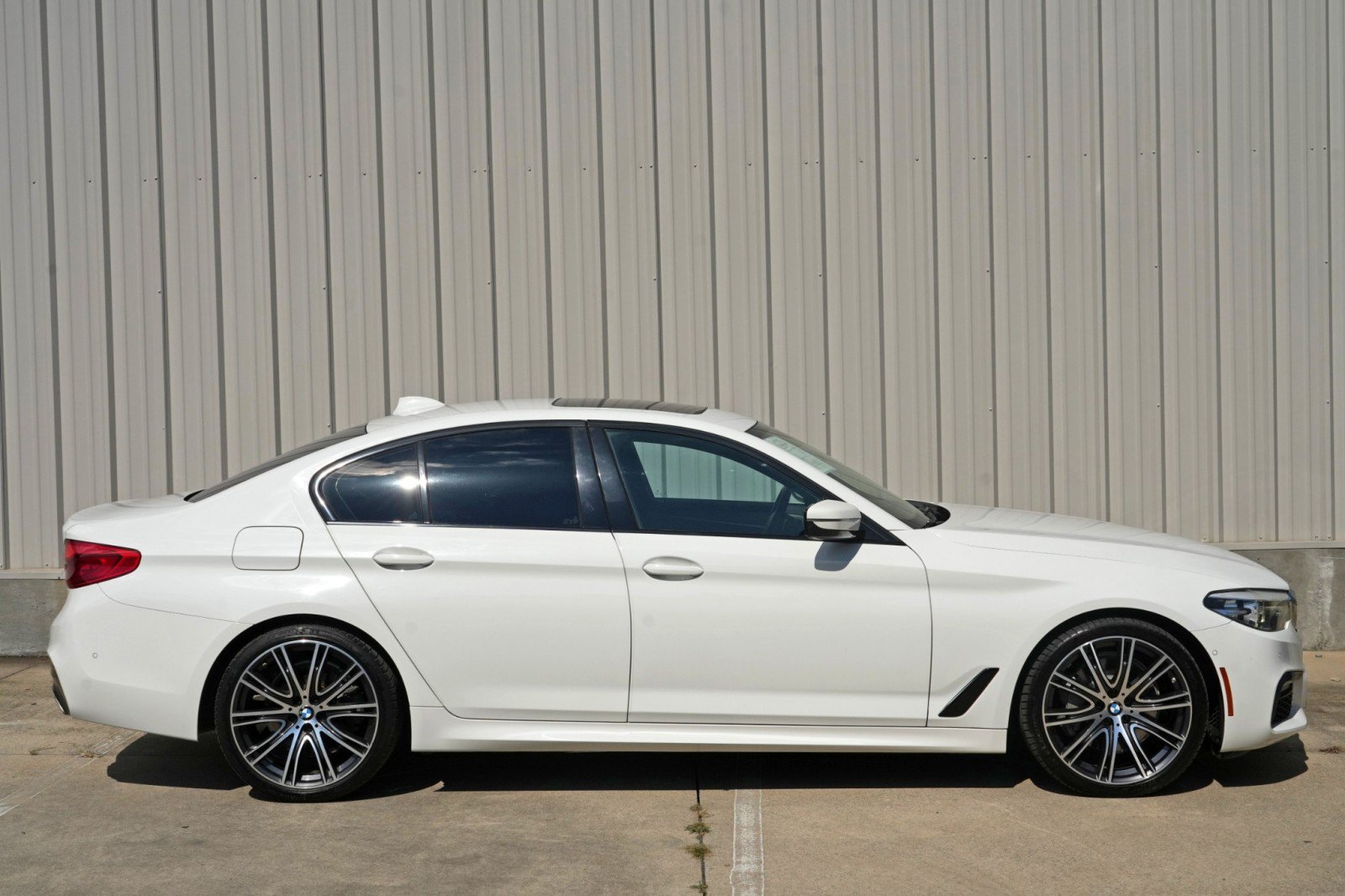 Used 2019 BMW 540i w/ M Sport Package RWD image 55