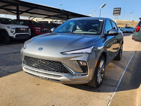 New 2026 Buick Envista Avenir image 8