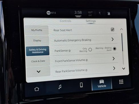 New 2026 RAM 1500 4x4 Crew Cab image 7