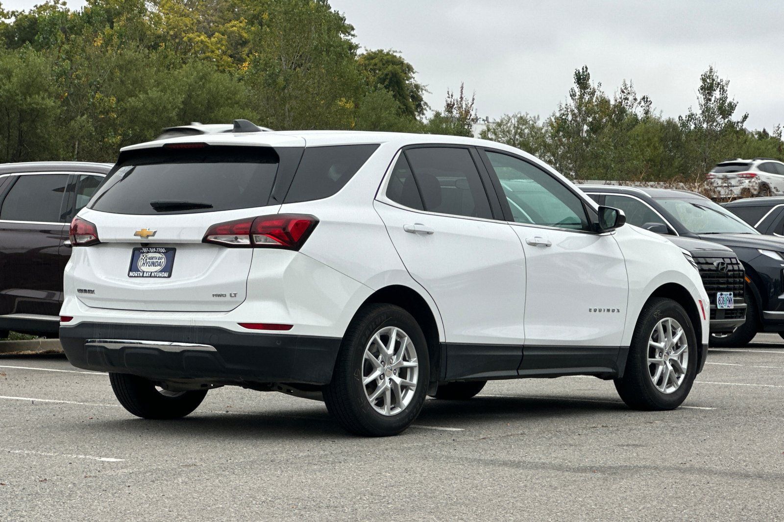 Used 2024 Chevrolet Equinox LT AWD/4WD image 4