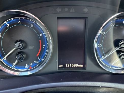 Used 2018 Toyota Corolla XSE w/ Carpet Mat Package (TMS) image 12