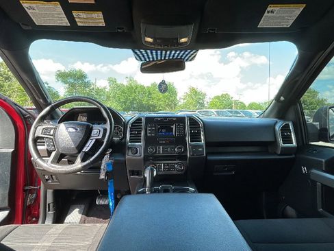 Used 2015 Ford F150 XLT w/ Equipment Group 301A Mid AWD/4WD image 30