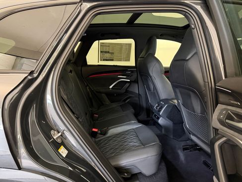 New 2026 Audi SQ5 Premium Plus AWD/4WD image 32