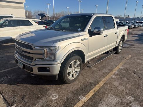 Used 2019 Ford F150 Platinum w/ Equipment Group 701A Luxury image 2