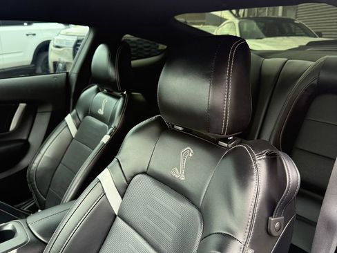 Used 2021 Ford Mustang Shelby GT500 w/ Technology Package image 19