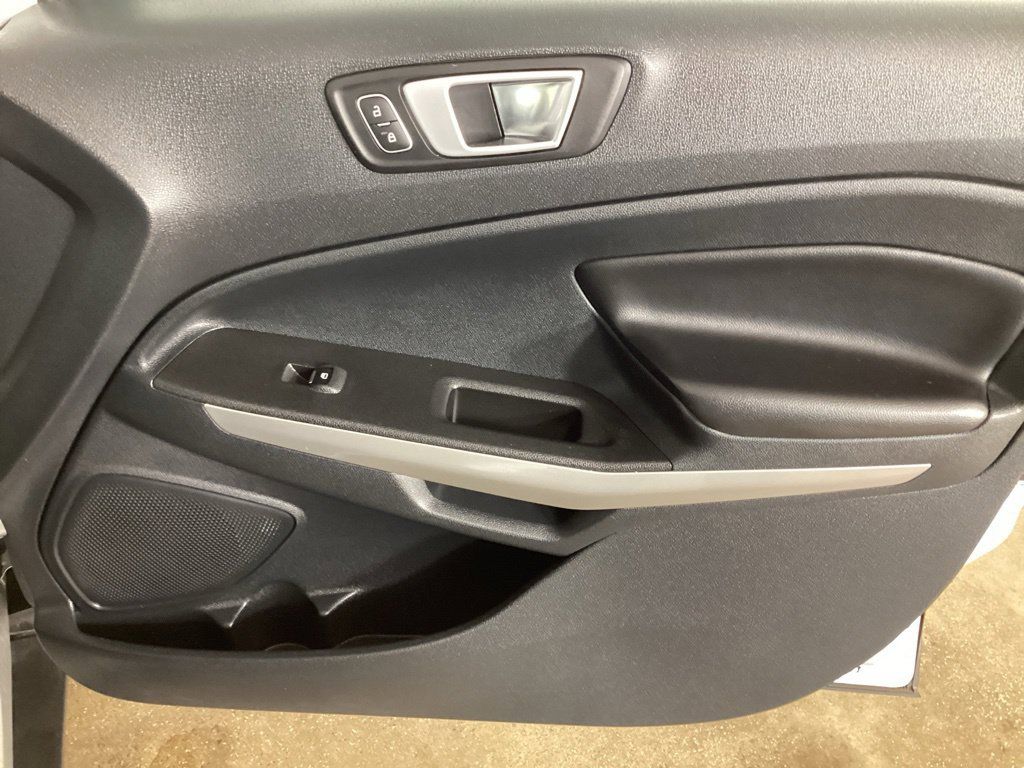 Used 2021 Ford EcoSport Titanium FWD image 25